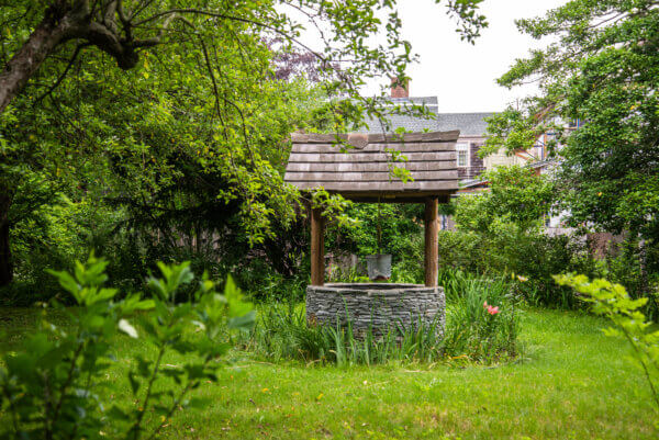 Gartenbrunnen